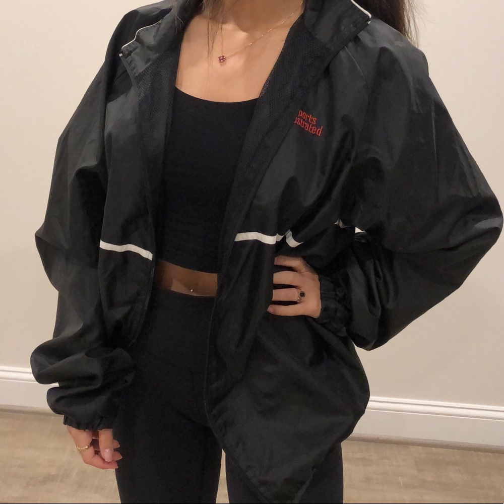 VINTAGE SPORTS ILLUSTRATED WINDBREAKER